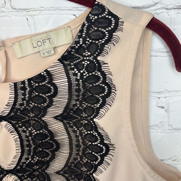 Loft Nude Blouse with Black Lace Size Medium - Picture 2 of 6